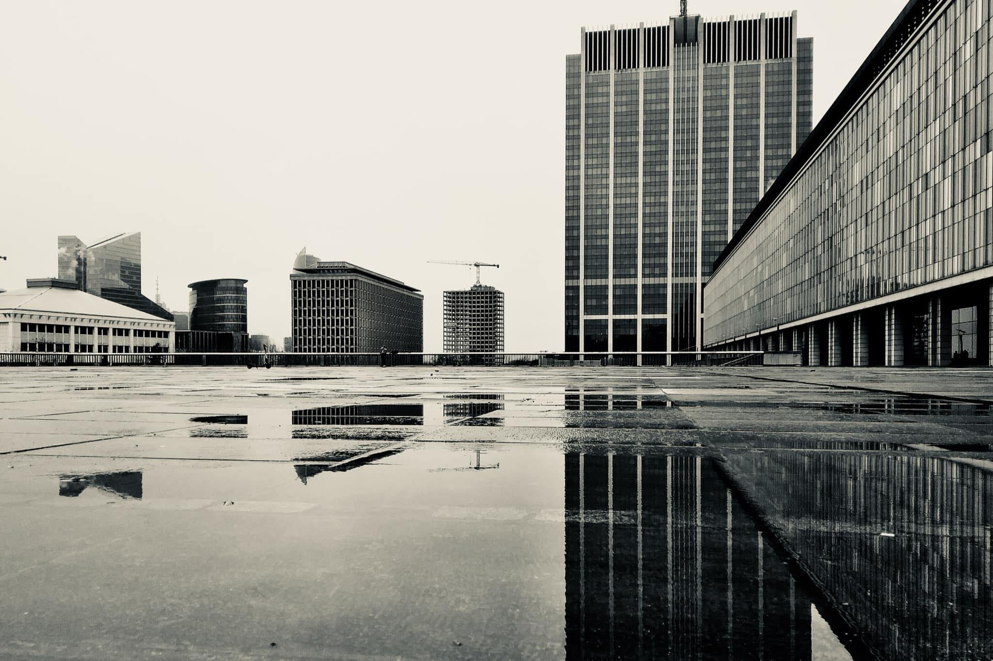 Foto: Ján Škrobák - Finance Tower, mesto štátnej správy a výškové budovy na Rogieri. Brusel, Belgicko (2021)